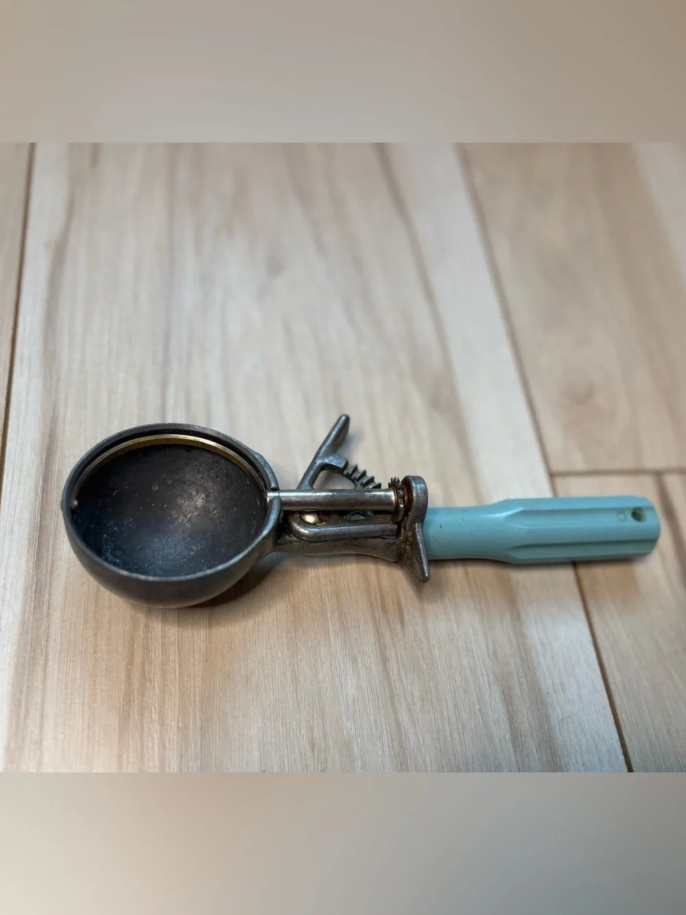 Scoop Master vintage scoop